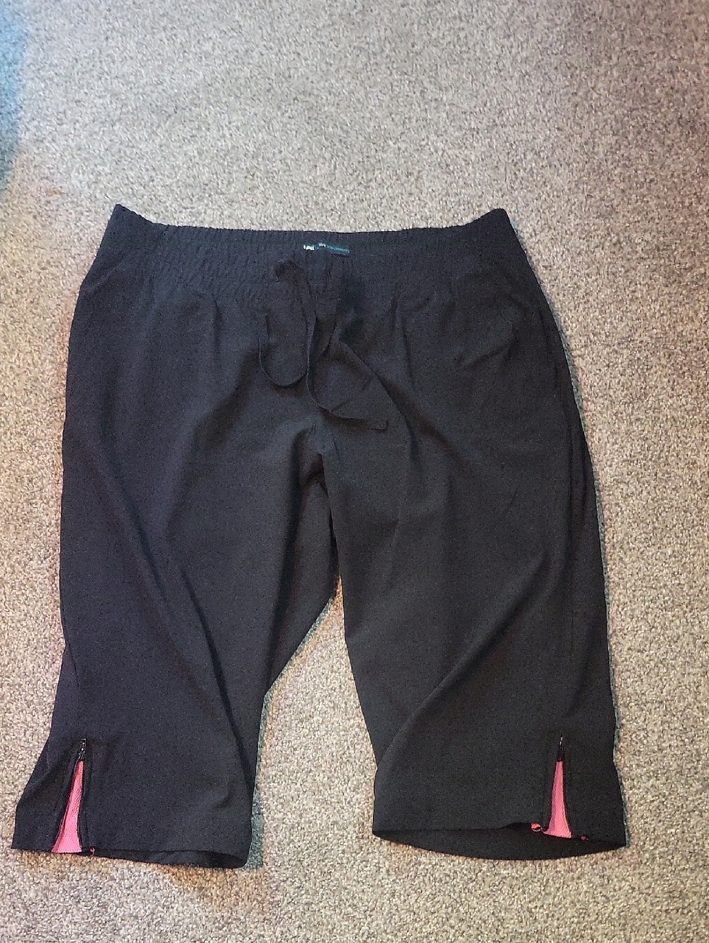 Lee Black Performance Stretch Capris